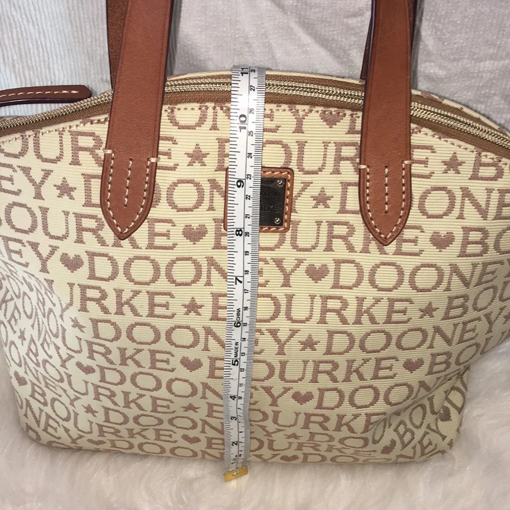 VINTAGE Dooney & Bourke “Hearts and Stars” Jacquard Satchel Handbag NWOT⭐️